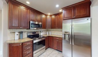 13 Birch Rd, Danbury, CT 06811