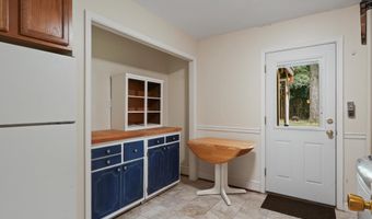 4417 LAUREL Rd, Alexandria, VA 22309
