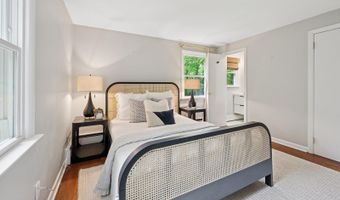 128 West Ave, Darien, CT 06820