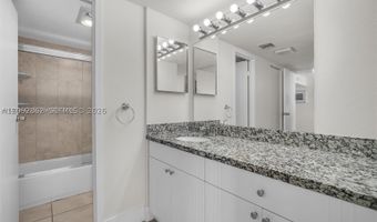 3625 N Country Club Dr Ph2, Aventura, FL 33180