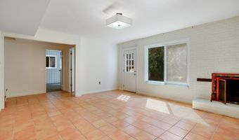 4516 GRETNA St, Bethesda, MD 20814