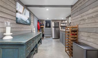 9 Anthony St, Newport, RI 02840