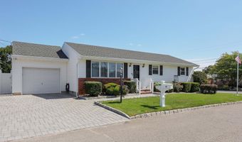 28 Birch St, Beachwood, NJ 08722