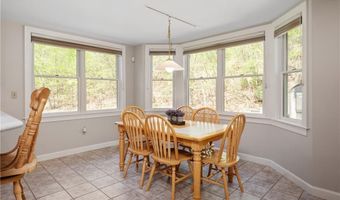 825 Woonsocket Hill Rd, North Smithfield, RI 02896
