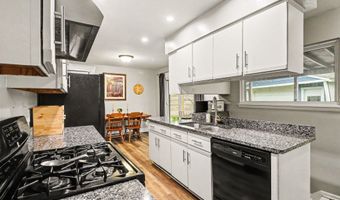 624 Susan Dr, Ann Arbor, MI 48103