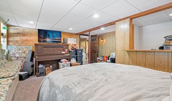 8 Pine Acres Rd, Amherst, NH 03031