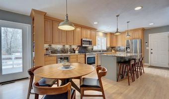 155 Middle Rd, Brentwood, NH 03833