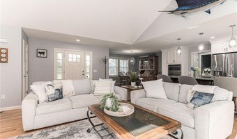 11 Kendall Ct, Charlestown, RI 02813