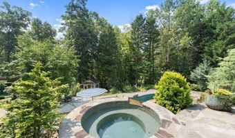 16066 Inverness Trl, Alpharetta, GA 30004