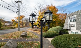 113 Park Ave 18, Danbury, CT 06810