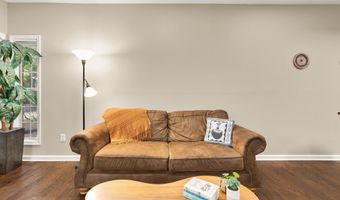 2356 GARNETT Dr 1, Alexandria, VA 22311