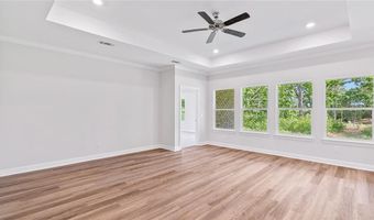 700 ASHETON Dr, Auburn, AL 36801