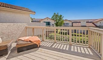 2843 Unicornio St B, Carlsbad, CA 92009