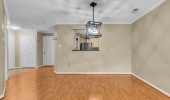 20593 CORNSTALK Ter 101, Ashburn, VA 20147
