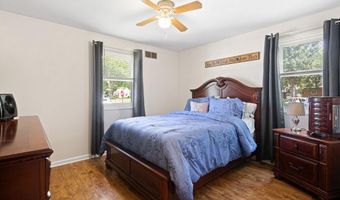 300 W 3RD Ave, Barrington, NJ 08007