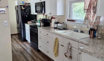 327 Forest Ave, Bangor, ME 04401