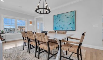 33 Amherst Dr, Bayville, NJ 08721
