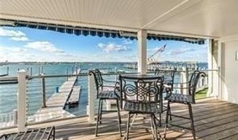 31 Coddinton Wharf 8, Newport, RI 02840