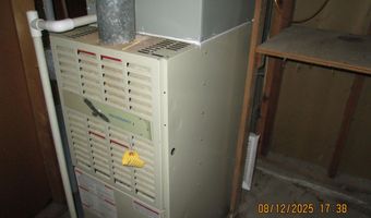 611 E 18th St, Atlantic, IA 50022