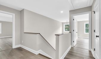 70 Seurat St, Barnegat, NJ 08005