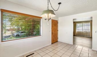 560 Oakley Ave, Burley, ID 83318