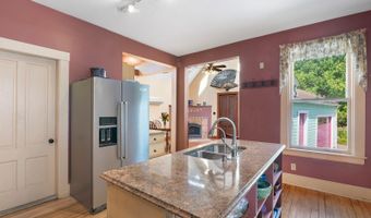 41 Chapin St, Brattleboro, VT 05301