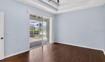 5513 GOLDEN ISLES Dr, Apollo Beach, FL 33572