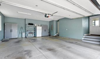 380 Mountaingate Dr, Springfield, OR 97478