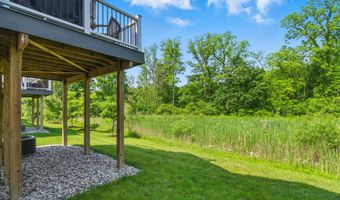 3078 N Spurway Dr, Ann Arbor, MI 48105