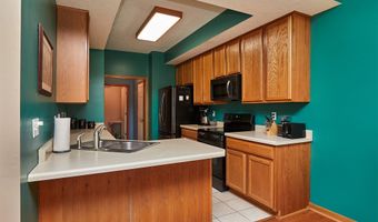 832 Red Hawk Way SE, Altoona, IA 50009