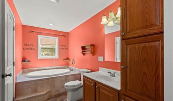 185 Dutch Glory Rd, Amity, PA 15311
