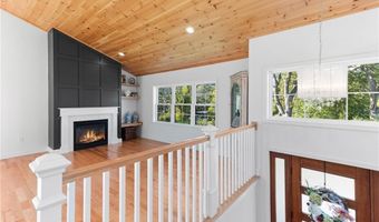 4 Byron Randall Rd, Johnston, RI 02919