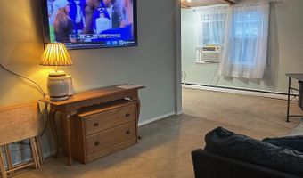 208 Halliard Ave, Beachwood, NJ 08722