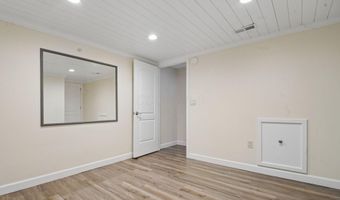 817 Pine Way Dr M1, Columbus, OH 43085