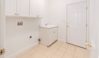 256 Southbank Dr, Aiken, SC 29803