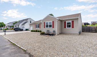 1516 Mizzen Ave, Beachwood, NJ 08722