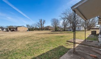 310 S 3rd St, Abbott, TX 76621