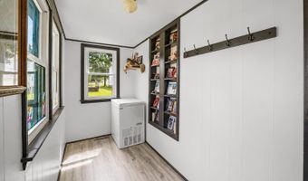 714 2nd Ave, Ackley, IA 50601