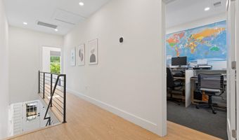 922 8TH St NE, Washington, DC 20002