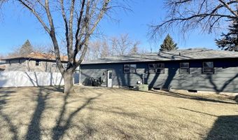 2220 SE 12th Ave, Aberdeen, SD 57401