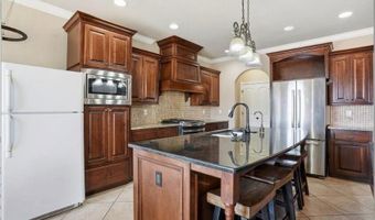 912 Stephanie Ln, Altus, OK 73521