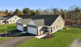 40 Overlook Ln, Glocester, RI 02814