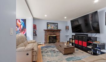 48 Whipple Rd, Billerica, MA 01821