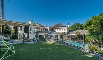 17980 Rancho St, Encino, CA 91316