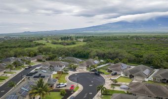 35 Pakau Pl, Kahului, HI 96732