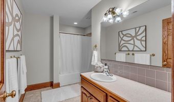1548 N 800 Rd, Baldwin City, KS 66006