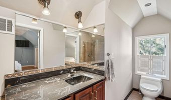 210 Old Plantation Dr W, Beaufort, SC 29907