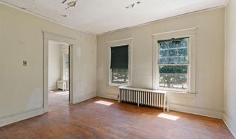 160 Manning Blvd, Albany, NY 12203
