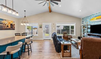 875 12TH St, Bandon, OR 97411