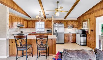 107 Jacks Ln, Bonneau, SC 29431